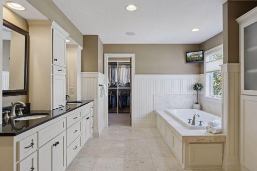 3120 Highland Boulevard, Mound, MN 55364