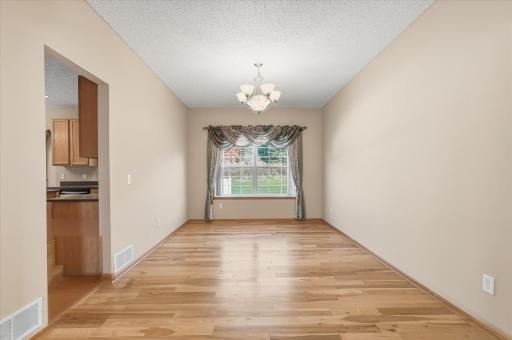 6449 Hedgecroft Avenue S, Cottage Grove, MN 55016
