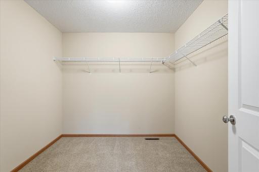 6449 Hedgecroft Avenue S, Cottage Grove, MN 55016