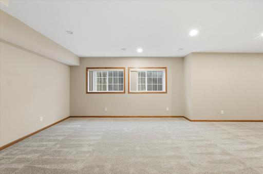 6449 Hedgecroft Avenue S, Cottage Grove, MN 55016