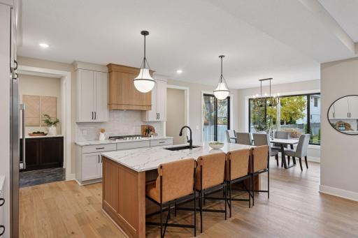 5904 Wooddale Avenue - Spacecrafting - 0014.jpg