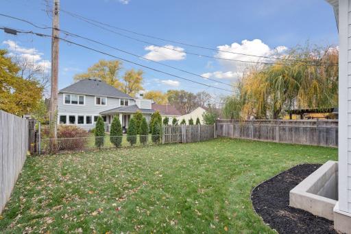 5904 Wooddale Avenue - Spacecrafting - 0047.jpg