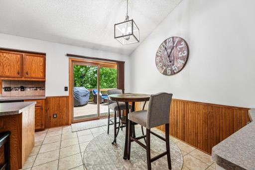 1410 Appaloosa Trail, Eagan, MN 55122