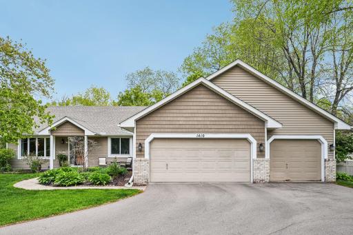 1410 Appaloosa Trail, Eagan, MN 55122