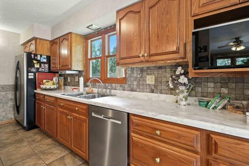 20484 Ann River Dr-19_Original.jpeg