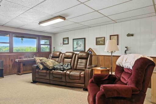 20484 Ann River Dr-28_Original.jpeg