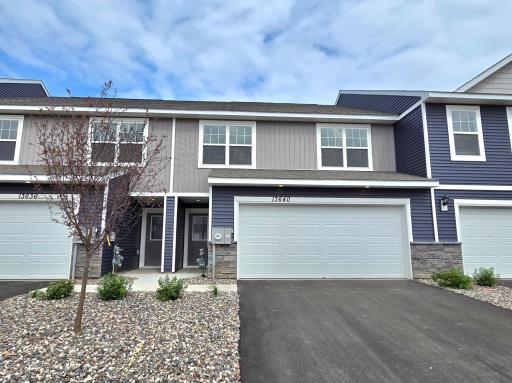 Welcome home to the Finley at Ardan Place in Rosemount! Photo is of similar home. Options and colors may vary. Ask Sales Agent for details.