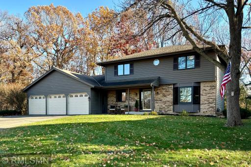 18977 Ellie Lane, Eden Prairie, MN 55346