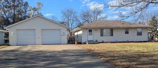 Photo for 8510 Grospoint Avenue S, Cottage Grove, MN 55016 - listing #6815959 8510 Grospoint Avenue S, Cottage Grove, MN 55016