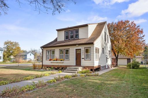 Photo for 505 Hassan Street SE, Hutchinson, MN 55350 - listing #6815992 505 Hassan Street SE, Hutchinson, MN 55350