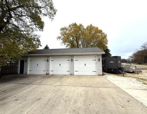 Huge Garage Plus Extra Parking Space!