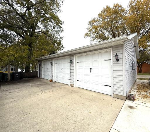 3-Stall Heated Garage