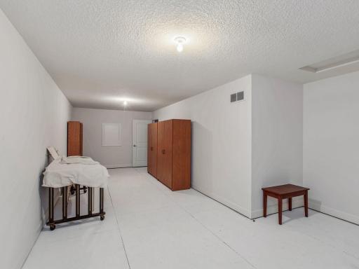 4902 Steeplechase Court, 35, Eagan, MN 55122