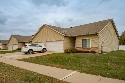 Photo for 5145 Weatherstone Drive NW, Rochester, MN 55901 - listing #6816091 5145 Weatherstone Drive NW, Rochester, MN 55901