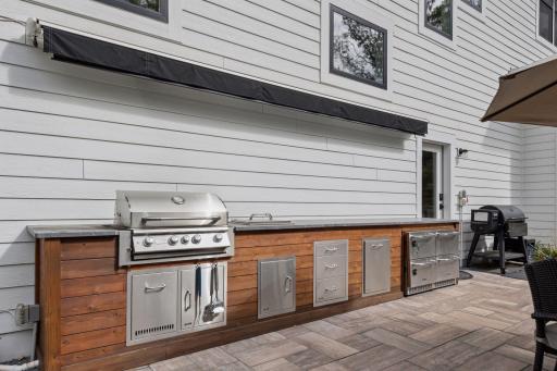 5195 Ranchview Lane N, Minneapolis, MN 55446