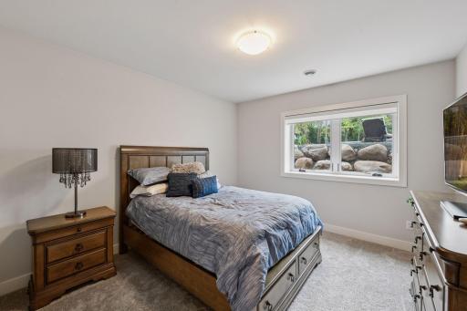 5195 Ranchview Lane N, Minneapolis, MN 55446