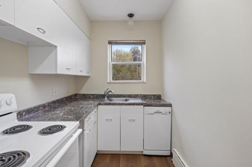 3465 Shoreline Drive, Wayzata, MN 55391
