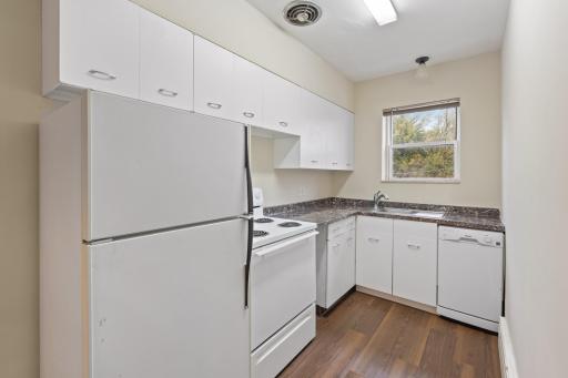 3465 Shoreline Drive, Wayzata, MN 55391