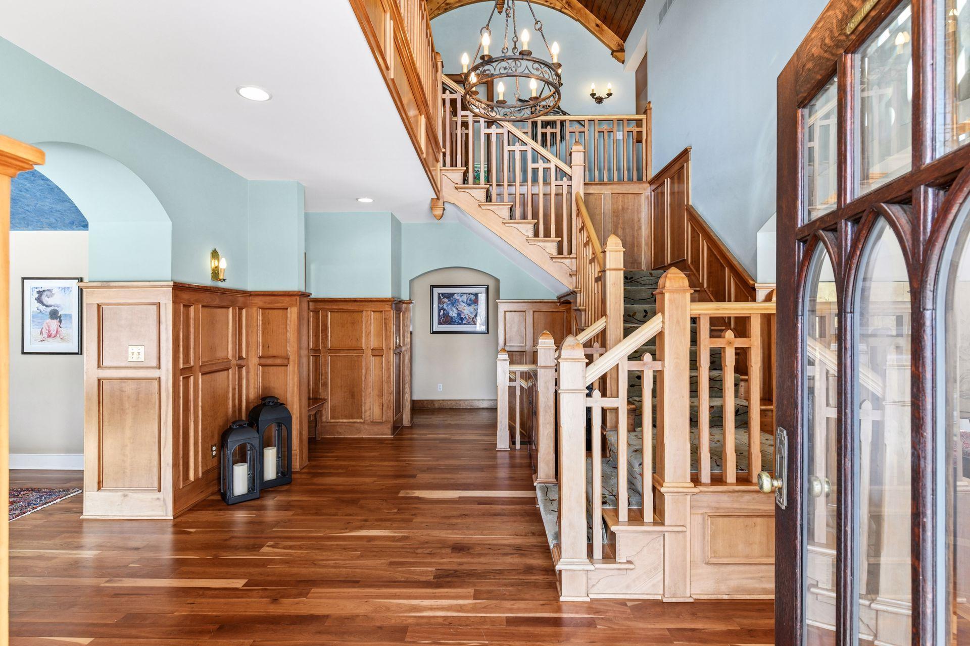 Beautiful wainscoting and spindle design