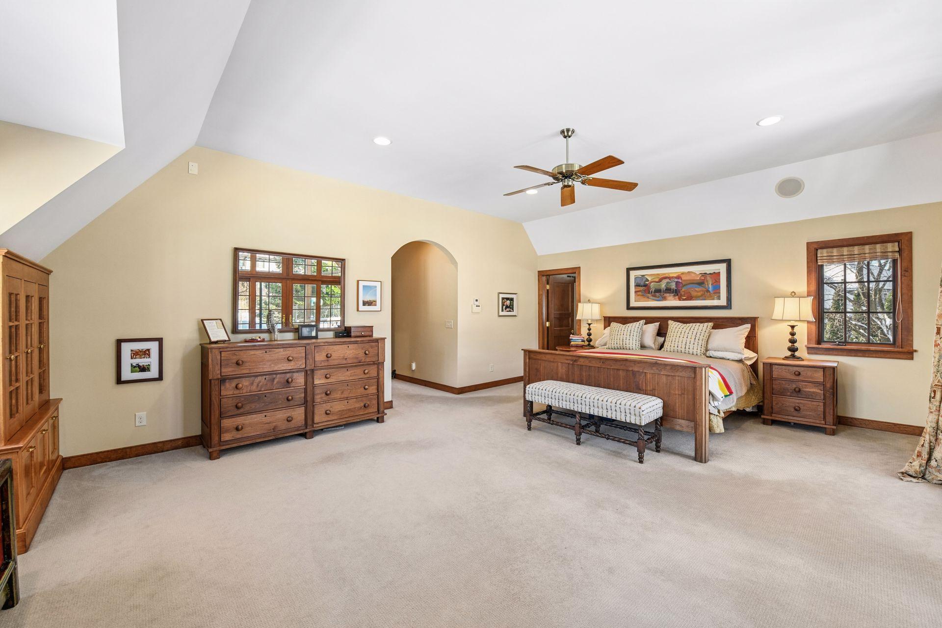 Spacious and well windowed primary