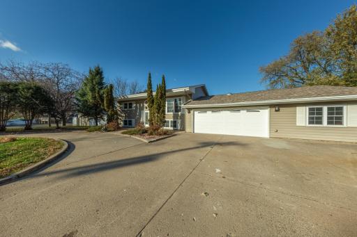 Photo for 1250 13th Street NW, New Brighton, MN 55112 - listing #6816300 1250 13th Street NW, New Brighton, MN 55112