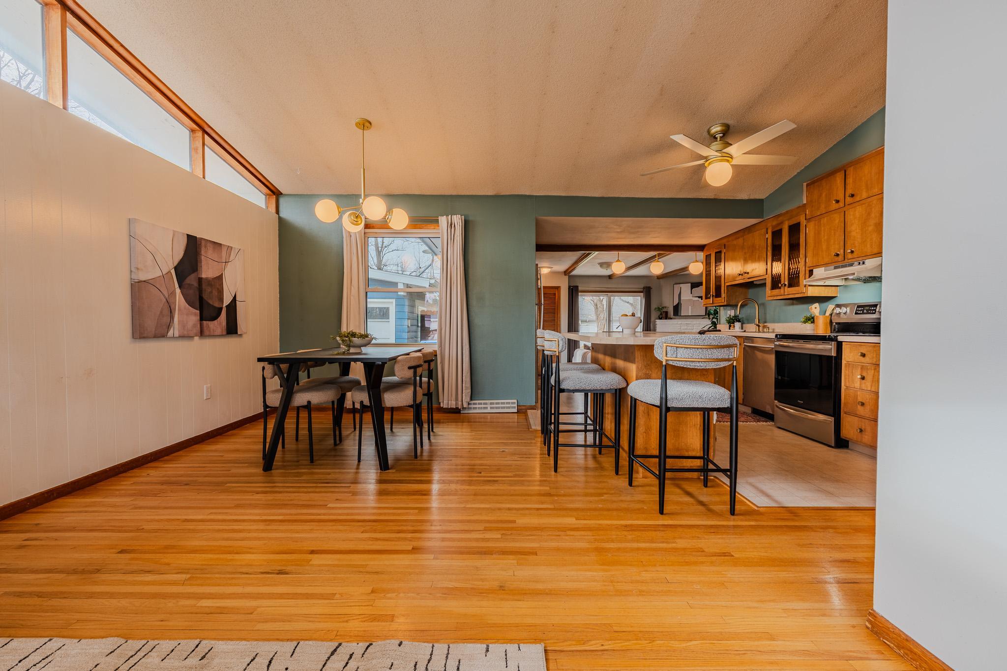 Kitchen/Dining Room