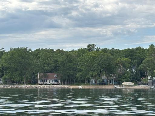 225’ Front. Walk-in beach.