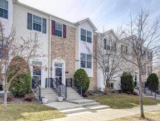 15611 June Grass Lane, Eden Prairie, MN 55347