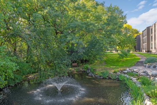 6105 Lincoln Drive, 136, Edina, MN 55436