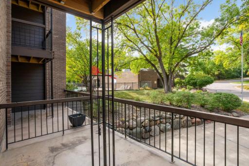 6105 Lincoln Drive, 136, Edina, MN 55436