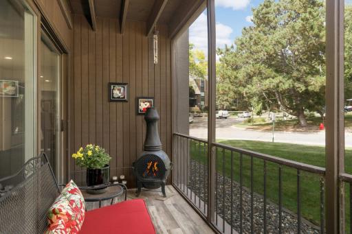 6105 Lincoln Drive, 136, Edina, MN 55436