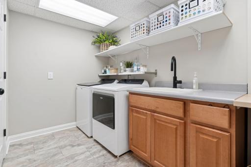 4195 Hillcrest Lane, Wayzata, MN 55391