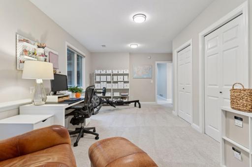 4195 Hillcrest Lane, Wayzata, MN 55391