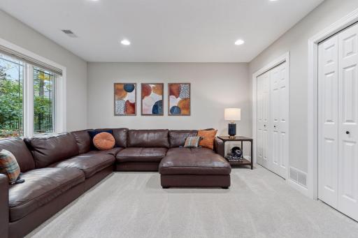 4195 Hillcrest Lane, Wayzata, MN 55391