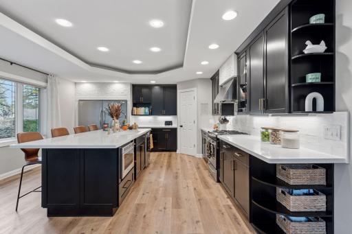 4195 Hillcrest Lane, Wayzata, MN 55391