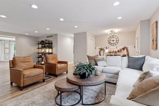 4195 Hillcrest Lane, Wayzata, MN 55391