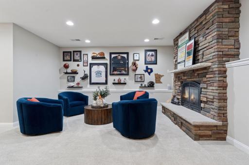 4195 Hillcrest Lane, Wayzata, MN 55391