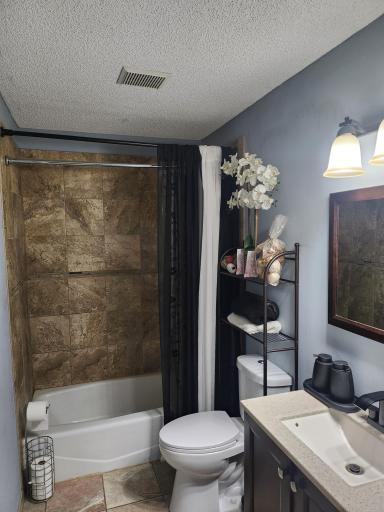 8003 Fairfield Circle, Minneapolis, MN 55444