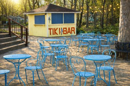 13-ai_tiki_bar_image_bistro_tables.jpg