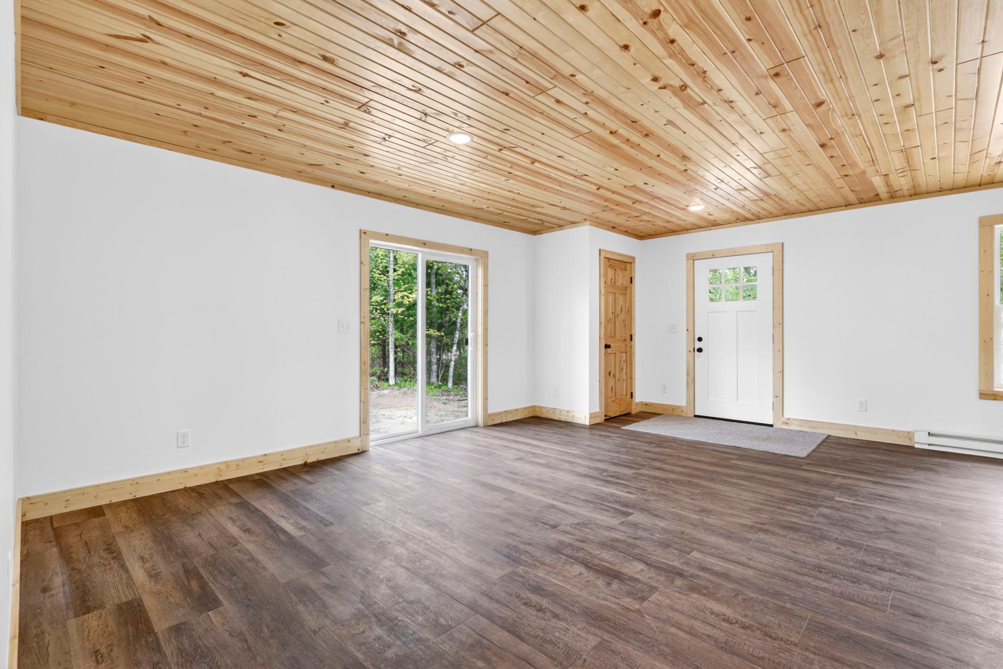 Family room / Entry