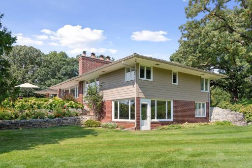 7011 Willow Creek Road, Eden Prairie, MN 55344