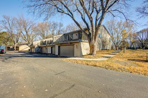 Photo for 1366 Arden View Drive, Saint Paul, MN 55112 - listing #6817173 1366 Arden View Drive, Saint Paul, MN 55112