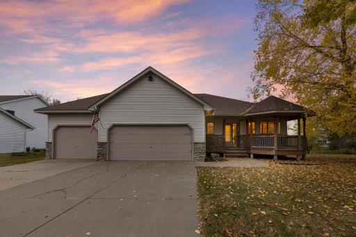 Positioned between Chisago Lake and Green Lake, this wonderful 5-bedroom, 4-bathroom home offers abundant indoor and outdoor living space. It is set on a nearly half acre lot in a peaceful neighborhood with a serene pond backdrop.