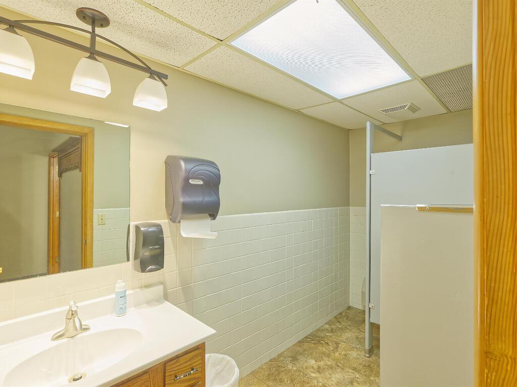 410 1st St N Winsted MN 55395 USA-043-025-40-MLS_Size.jpg