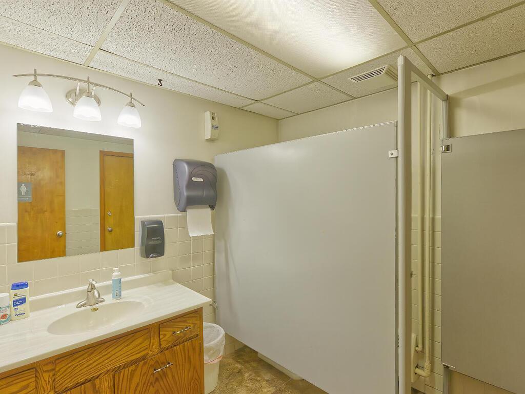 410 1st St N Winsted MN 55395 USA-045-031-42-MLS_Size.jpg