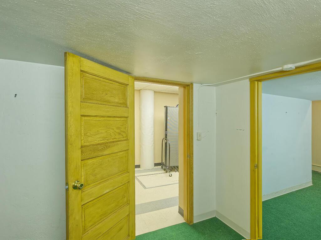 410 1st St N Winsted MN 55395 USA-057-029-54-MLS_Size.jpg