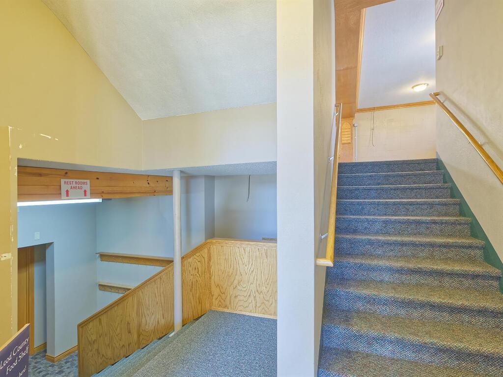 410 1st St N Winsted MN 55395 USA-009-078-09-MLS_Size.jpg