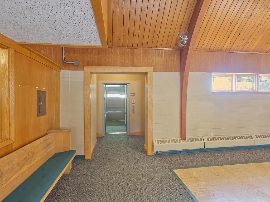 410 1st St N Winsted MN 55395 USA-015-072-14-MLS_Size.jpg