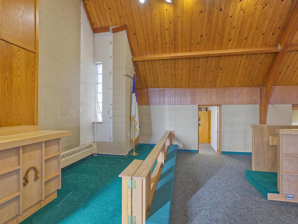 410 1st St N Winsted MN 55395 USA-018-067-17-MLS_Size.jpg