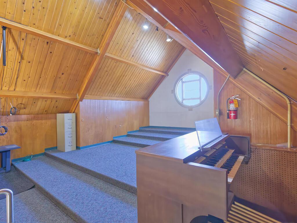 410 1st St N Winsted MN 55395 USA-029-047-27-MLS_Size.jpg